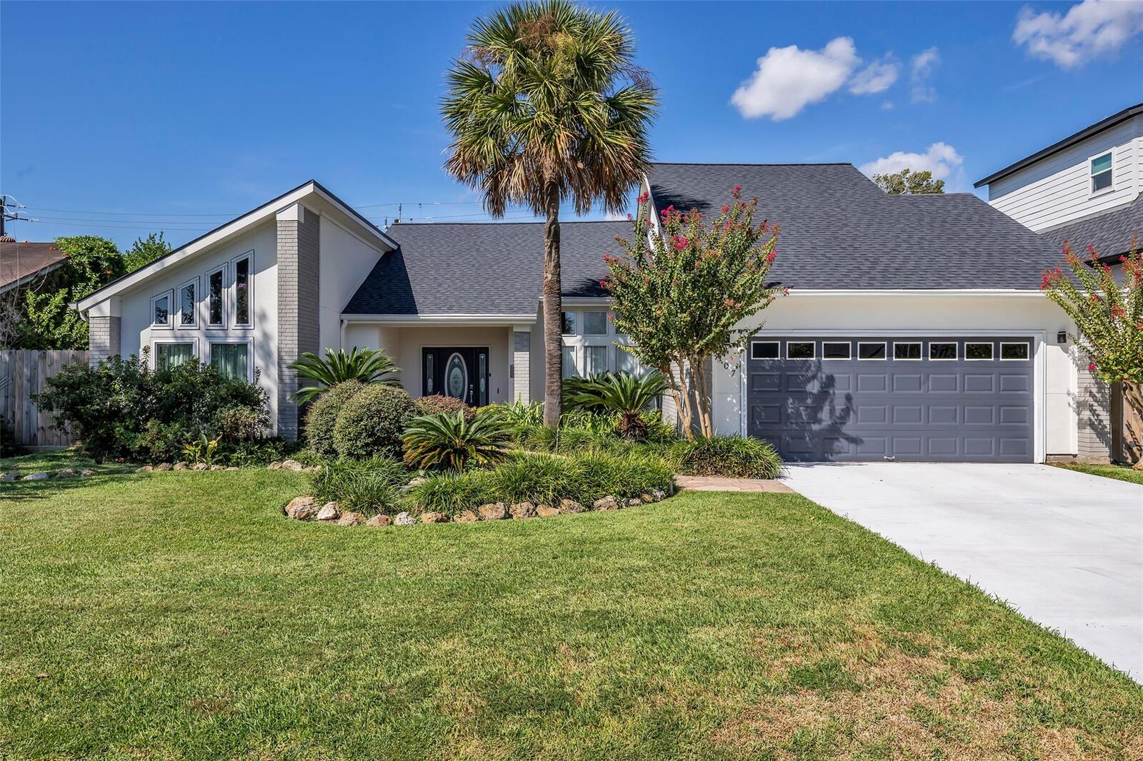 Property Photo: 107 Shirleen Drive TX 77586
