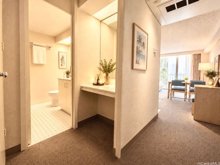 Property Photo:  364 Seaside Avenue 503  HI 96815 