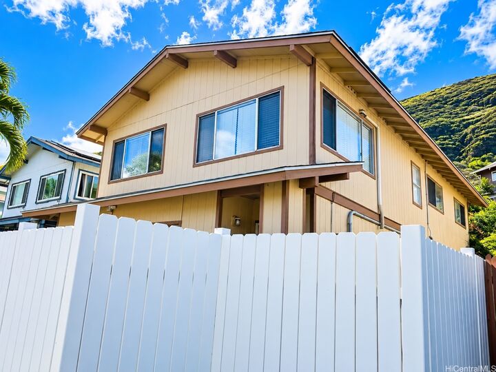 Property Photo: 86-123 Leihoku Street HI 96792