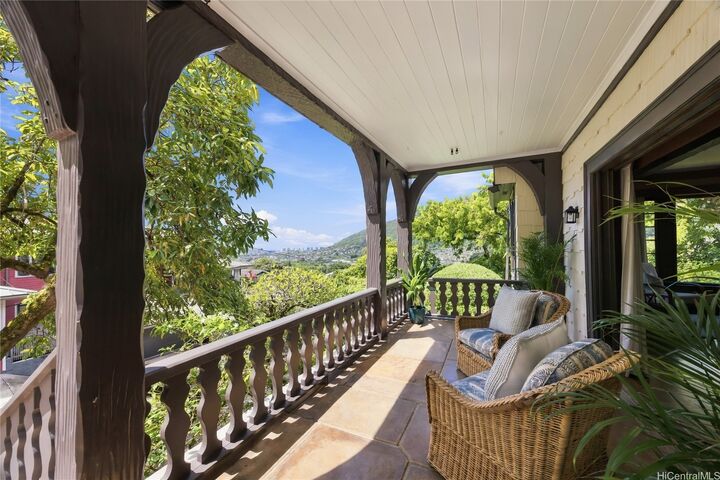 Property Photo:  3581 Woodlawn Drive  HI 96822 