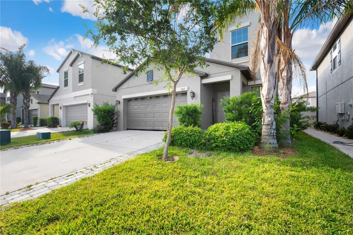 Property Photo:  9617 Channing Hill Drive  FL 33573 
