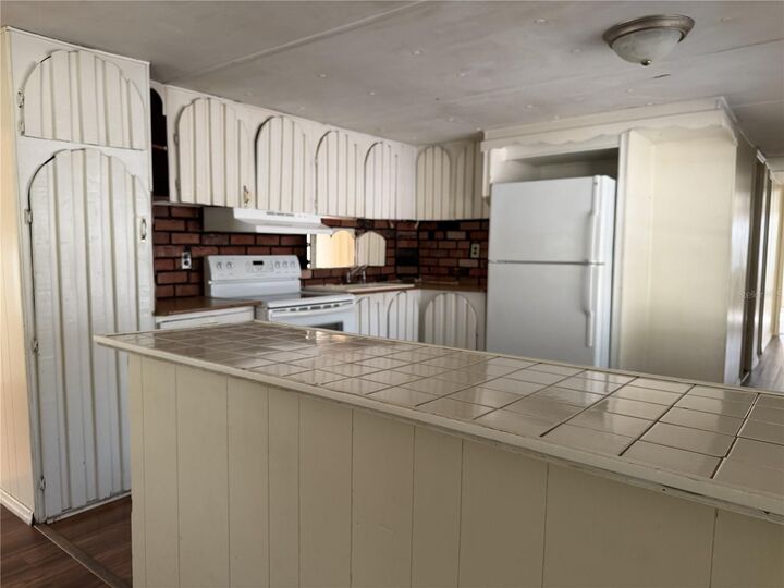Property Photo:  36441 West Drive  FL 34731 