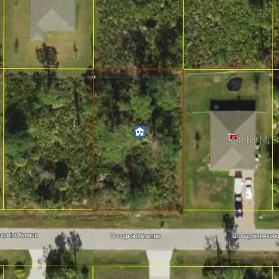 Property Photo: 12160 Grosspoint Avenue FL 33981