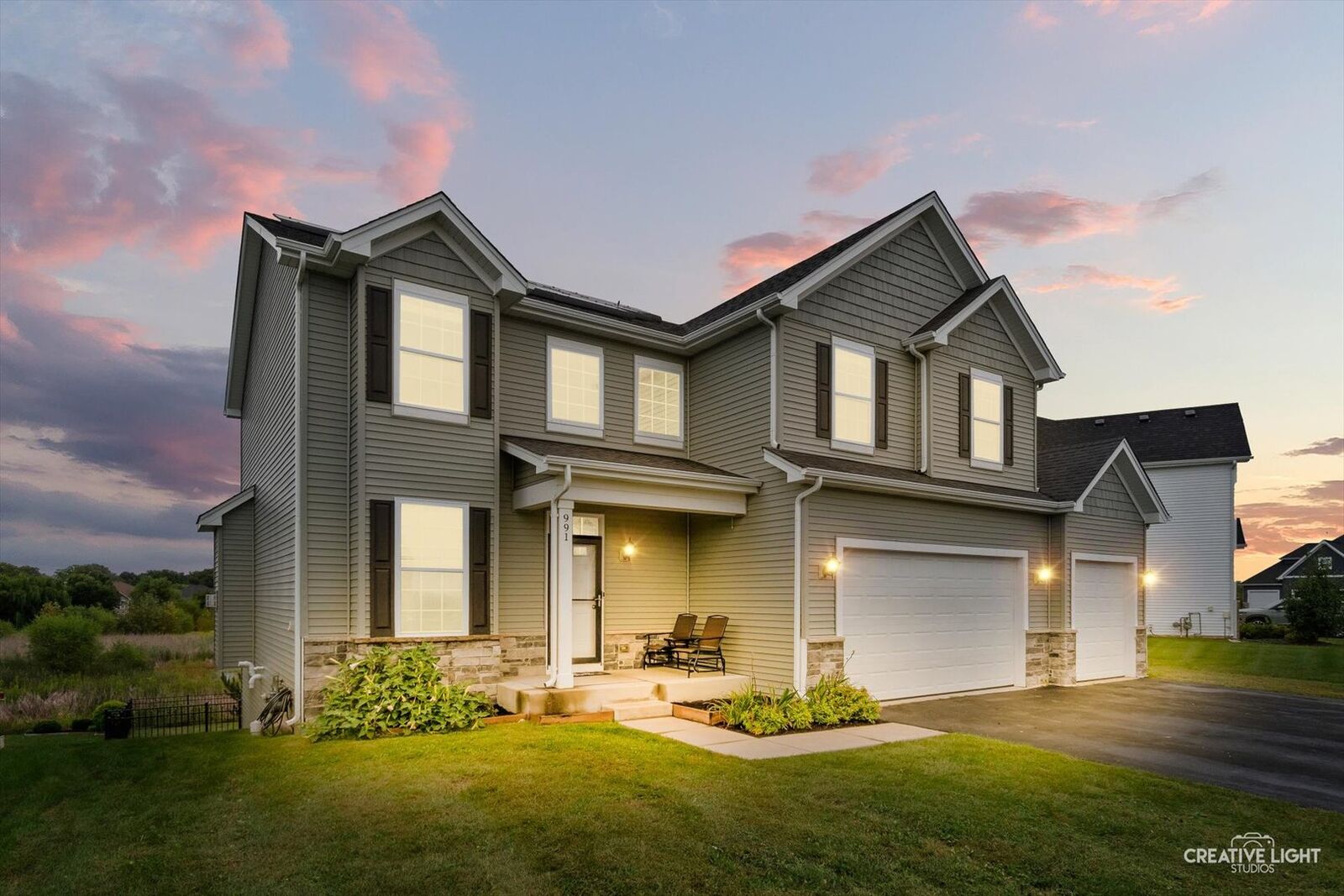 Property Photo:  991 S Carly Circle  IL 60560 
