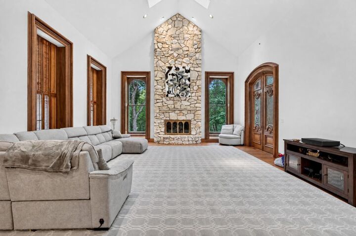 Property Photo: 3213 Westover Lane IL 60047