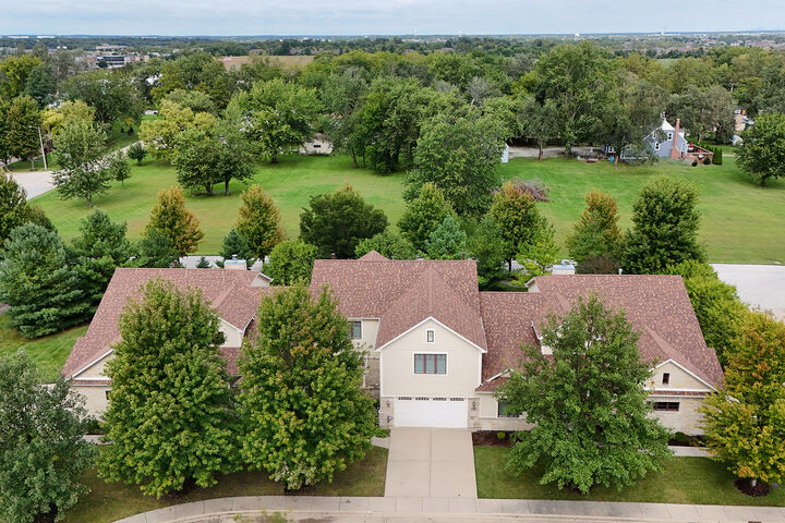 Property Photo:  9362 Arrowhead Circle  IL 60423 