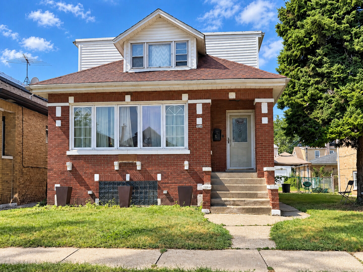 Property Photo:  3240 Cuyler Avenue  IL 60402 