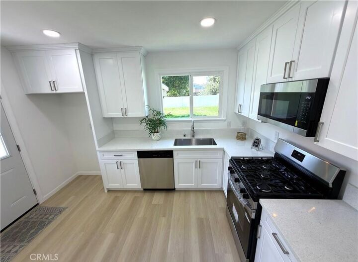 Property Photo:  5533 Maris  CA 90660 