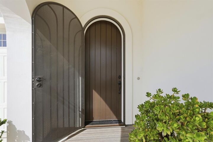 Property Photo: 2269 5th Avenue CA 95818