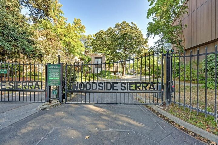 Property Photo:  660 Woodside Sierra 3  CA 95825 