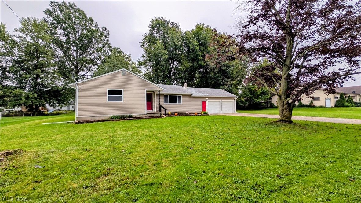 Property Photo: 1710 Lyndon Avenue OH 44004