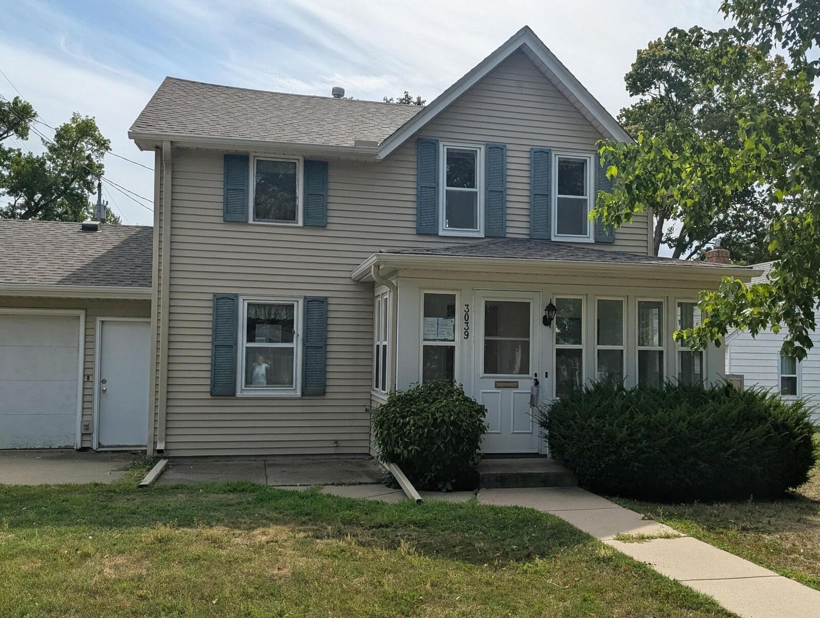 Property Photo:  3039 E 45th Street  MN 55406 