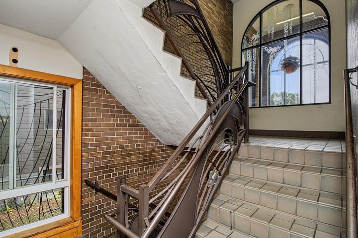 Property Photo: 2525 3rd Avenue S 206 MN 55404