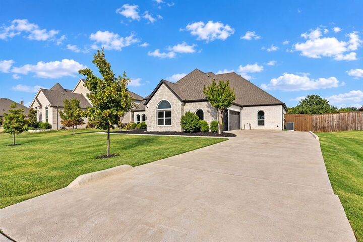 Property Photo: 204 Colt Lane TX 75065