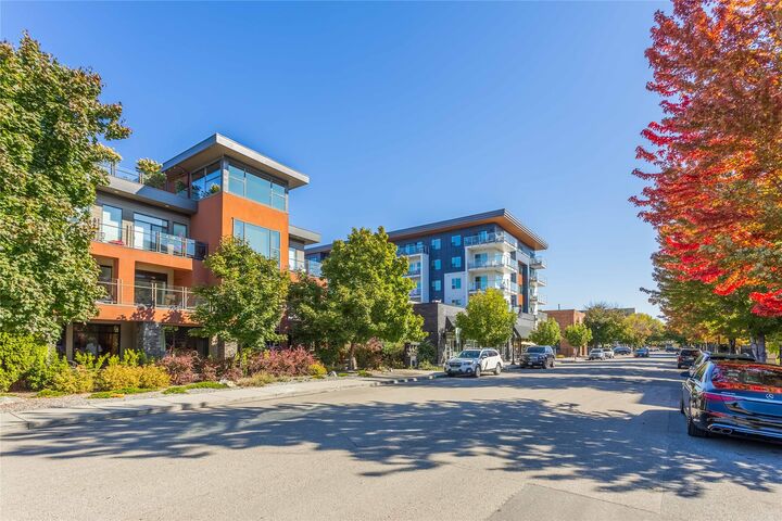 Property Photo:  446 West Avenue 102  BC V1Y 4Z2 