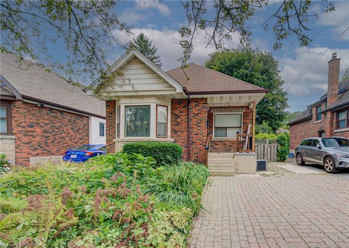 Property Photo:  125 Haddon Avenue S  ON L8S 1X7 