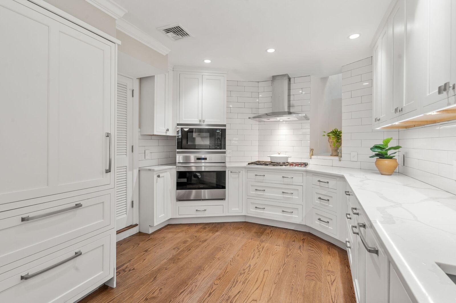 Property Photo: 38 Rutland Square 1 MA 02118