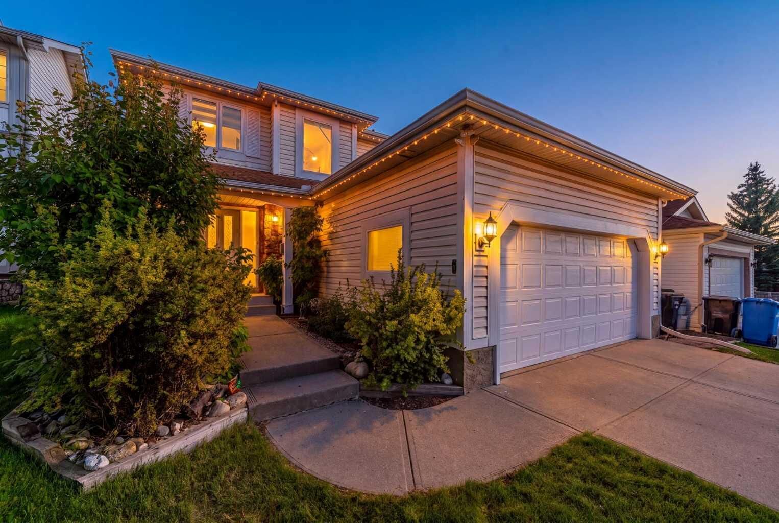 Photo de la propriété: 8 Hawkdale Close NW AB T3G 2V7
