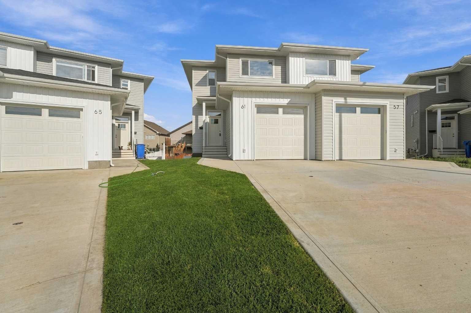 Property Photo:  57 Pinnacle Close  AB T4M 0M3 