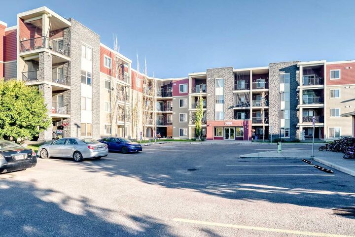Property Photo:  5 Saddlestone Way NE 314  AB T3J 0S2 