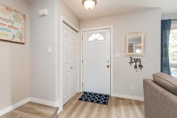 Property Photo:  181 Lynx Cove N  AB T1H 6V5 