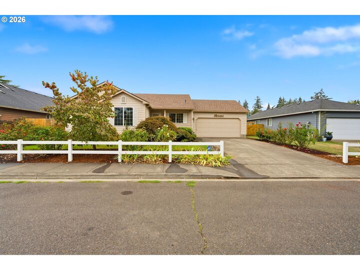Property Photo:  102 Ashley Ct  OR 97114 
