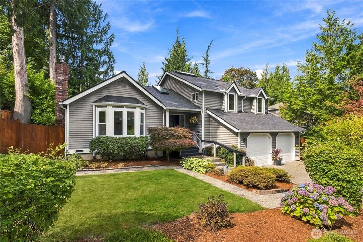 Property Photo: 425 Jasmine Place NW WA 98027