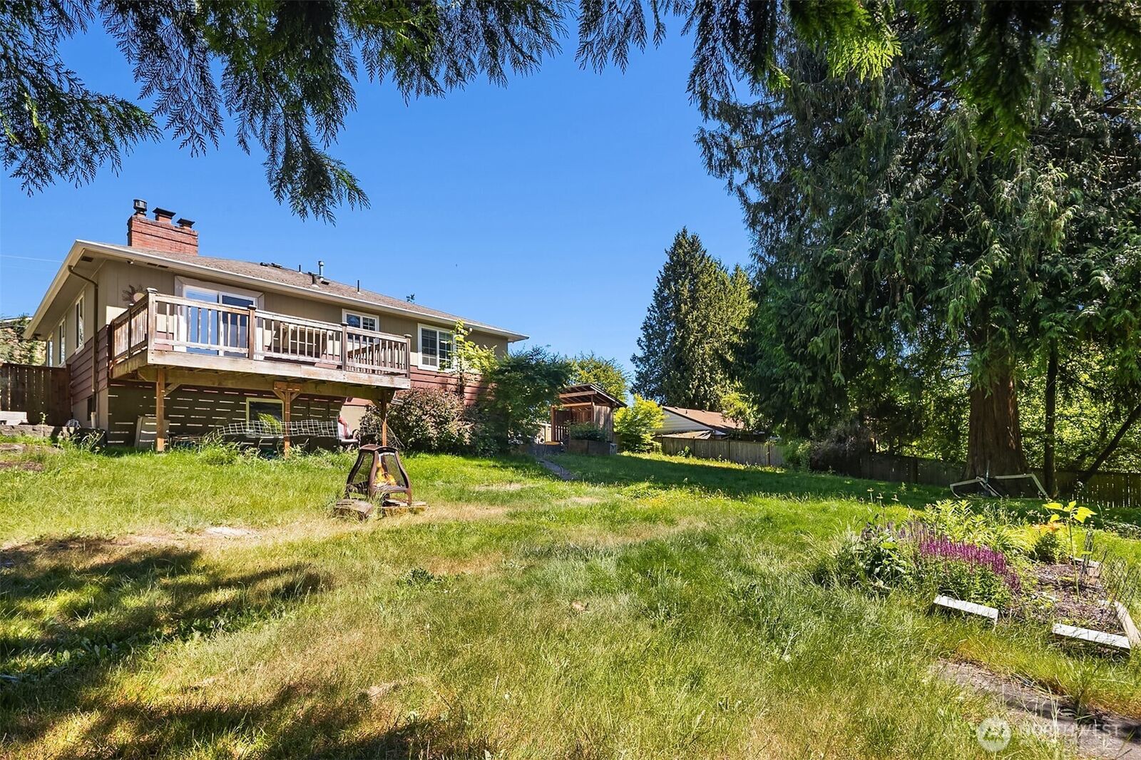 Property Photo:  16414  48th Avenue W  WA 98026 