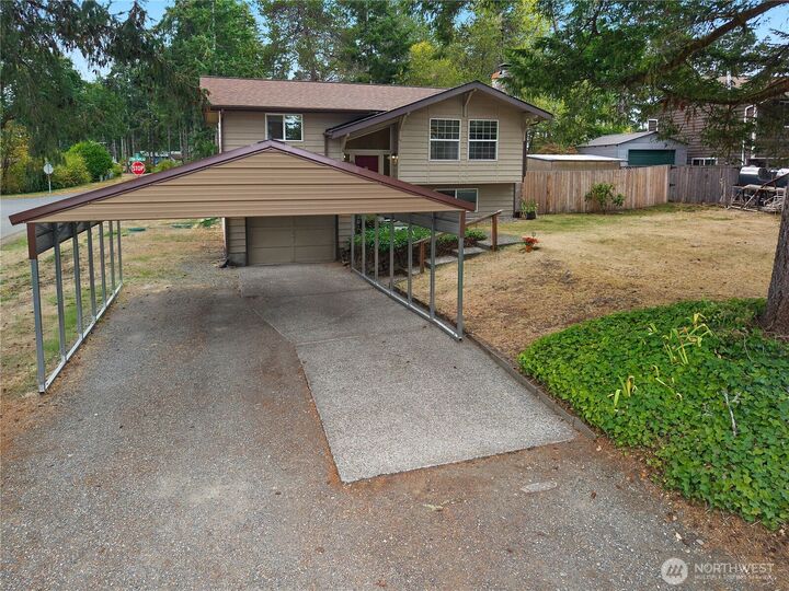 Property Photo:  11 E Alder Place W  WA 98584 