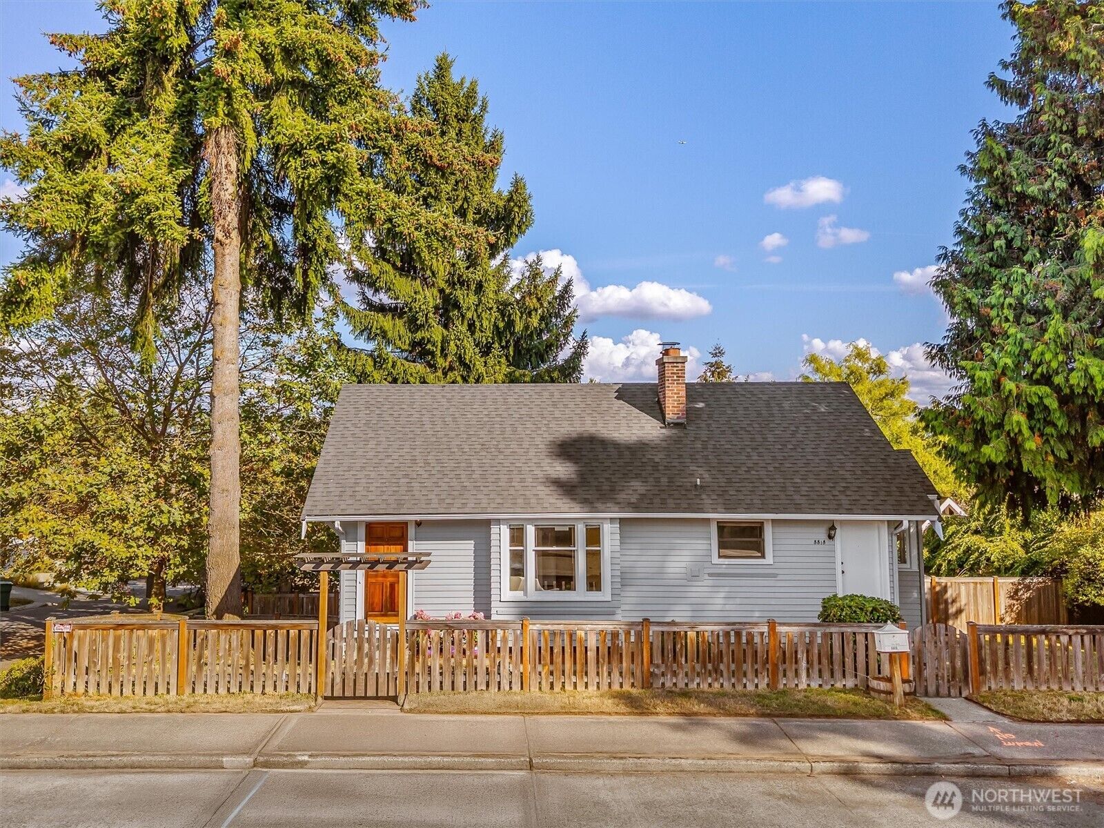 Property Photo:  8818  8th Avenue NW  WA 98117 