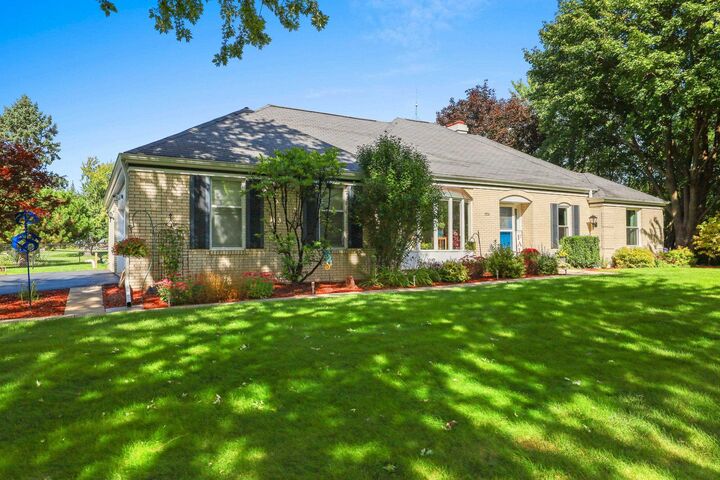 Property Photo: 2924 Ridgeway Drive WI 54956-9529