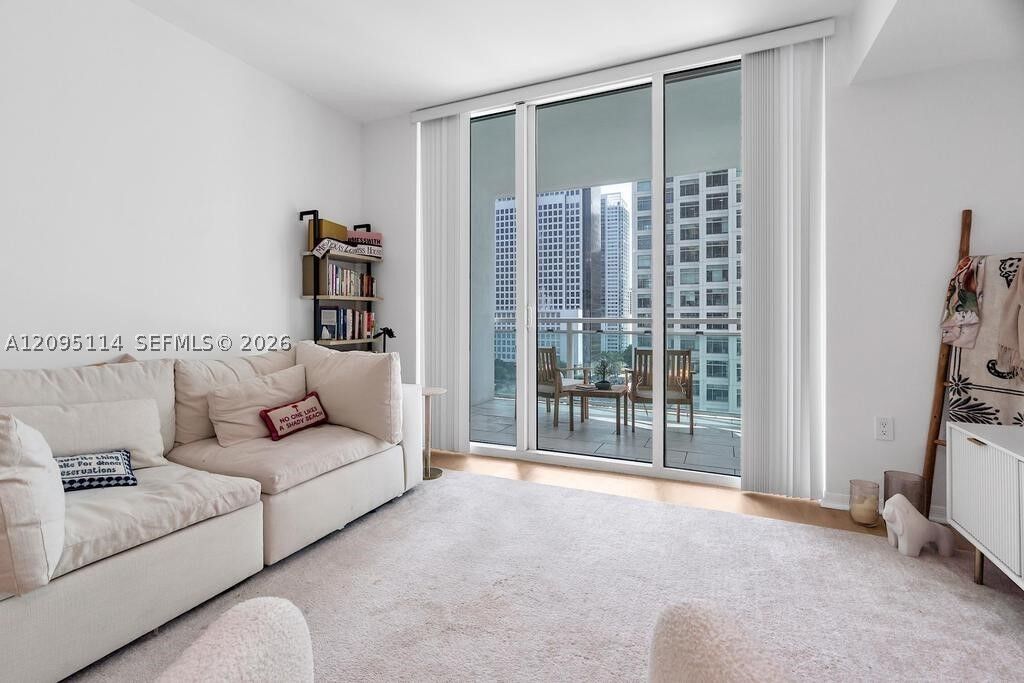 Property Photo:  951 Brickell Av 1100  FL 33131 