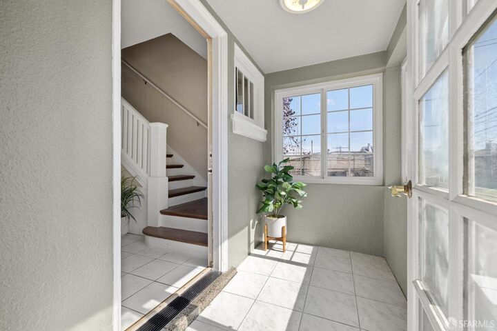 Property Photo: 1124 Athens Street CA 94112