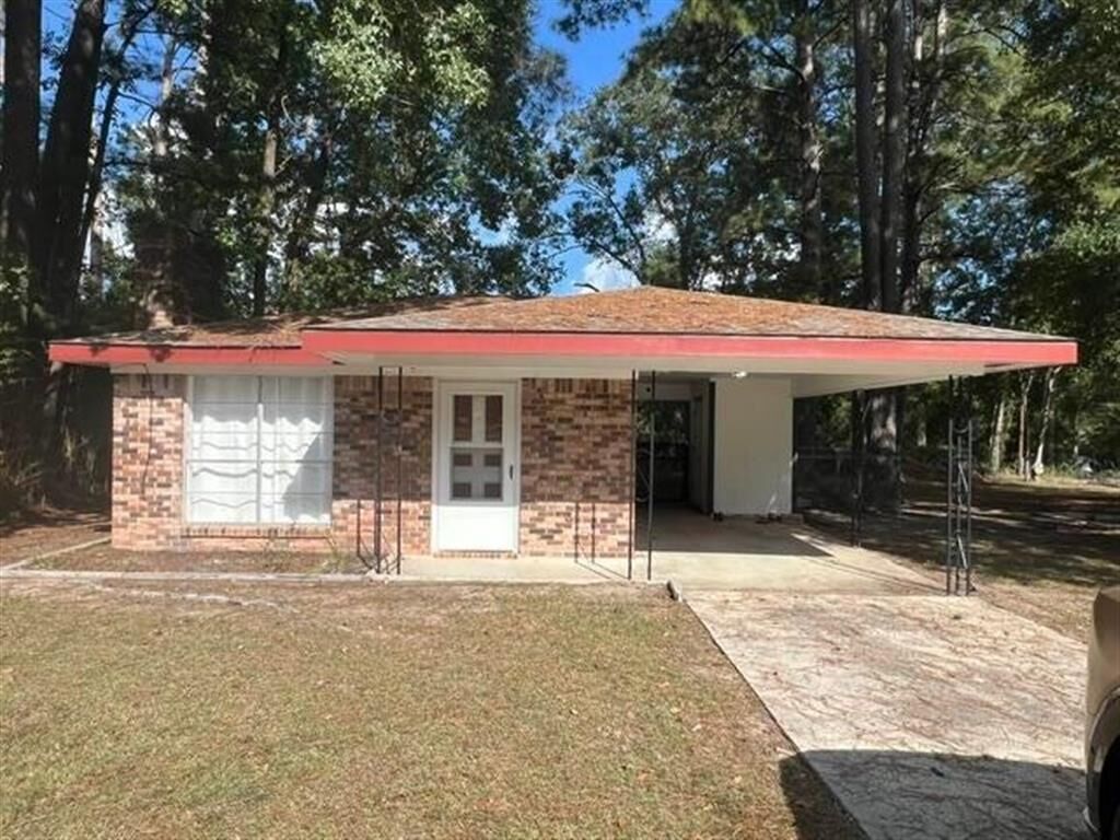 Property Photo:  1207 S 11th Street S  LA 71446 
