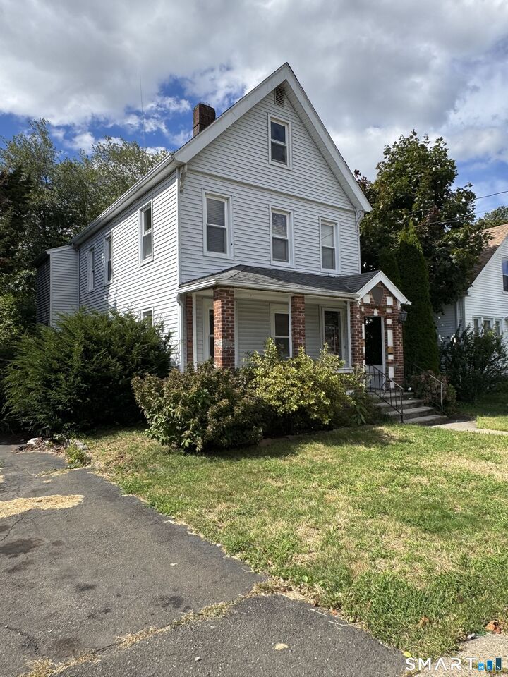 Property Photo:  136 Collis Street  CT 06516 