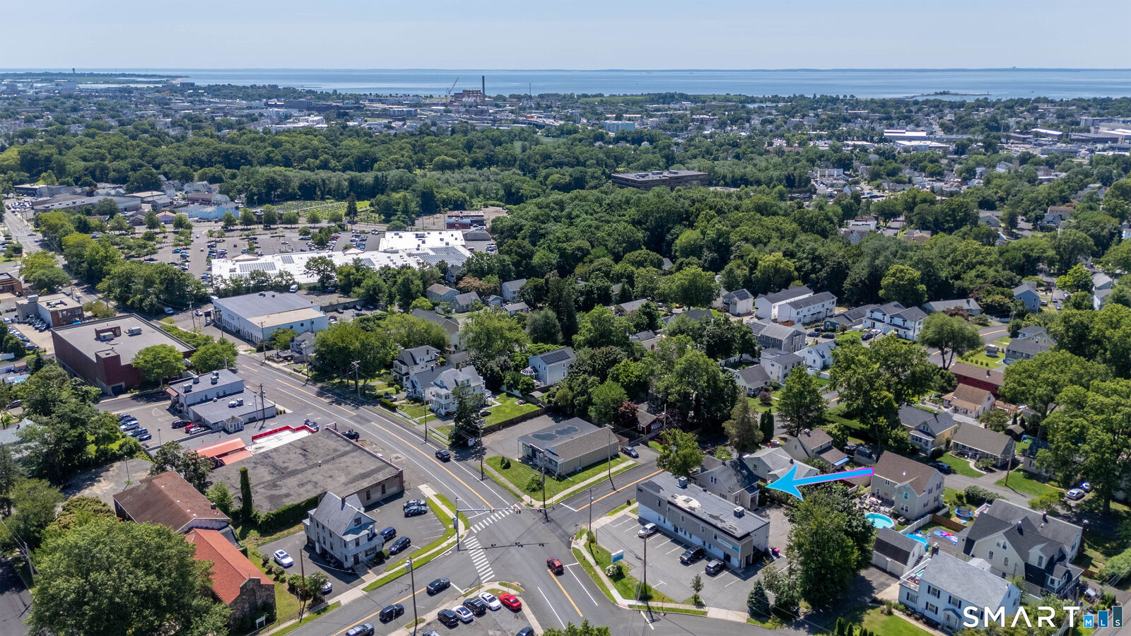 Property Photo:  506 Old Stratfield Road  CT 06825 