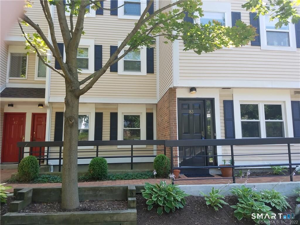 Property Photo: 83 Highland Road 83 CT 06902