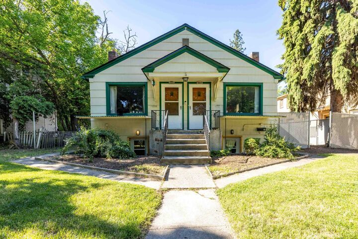 Property Photo:  1815 W 10th Ave  WA 99204 