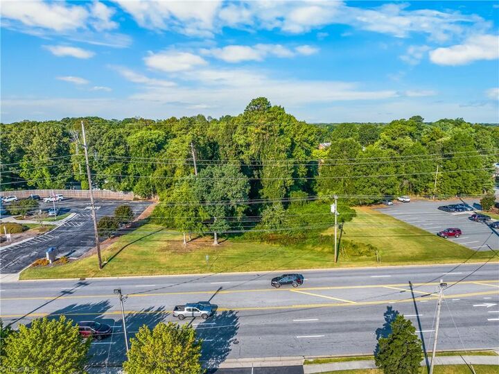 Property Photo:  1702 Westchester Drive  NC 27262 