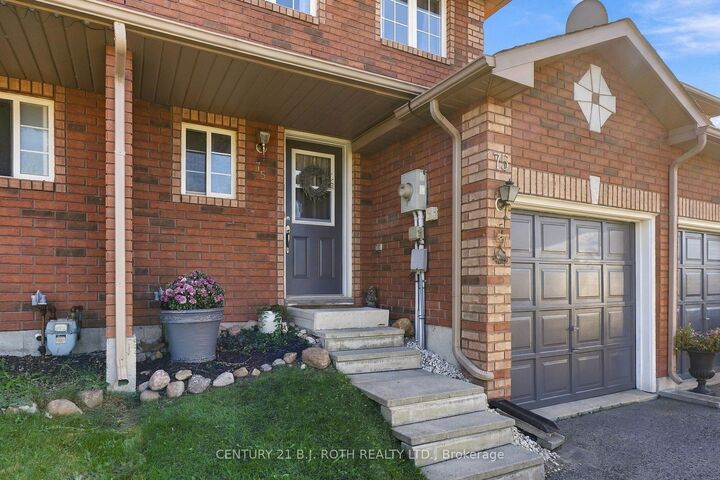 Property Photo:  75 Courtney Crescent  ON L4N 5S8 