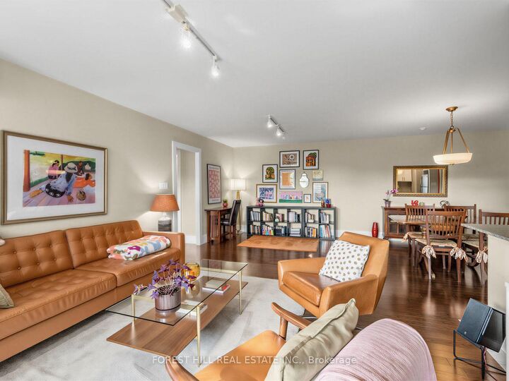 Property Photo:  2603 Bathurst Street 401  ON M6B 2Z6 