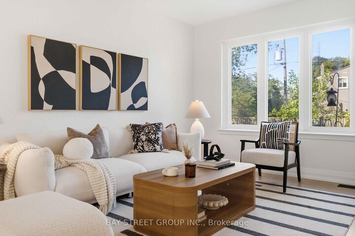 Photo de la propriété:  115 Bergen Road  ON M1P 1S3 