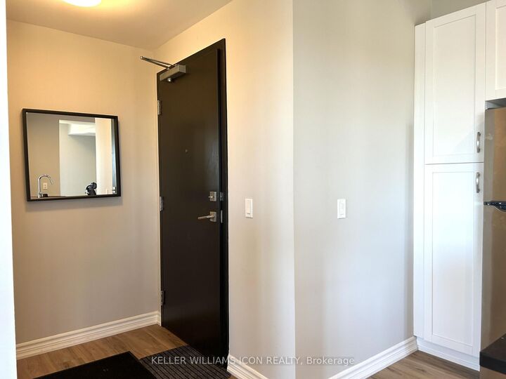 Property Photo:  1350 Hemlock Road 605  ON K1K 5C2 