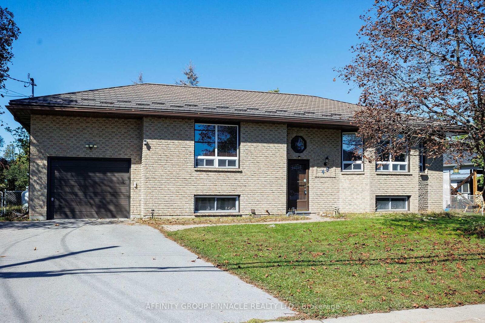 Property Photo:  49 Queen Street  ON K0M 1A0 