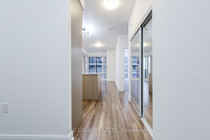 Property Photo:  9600 Yonge Street 1210B  ON L4C 0X3 