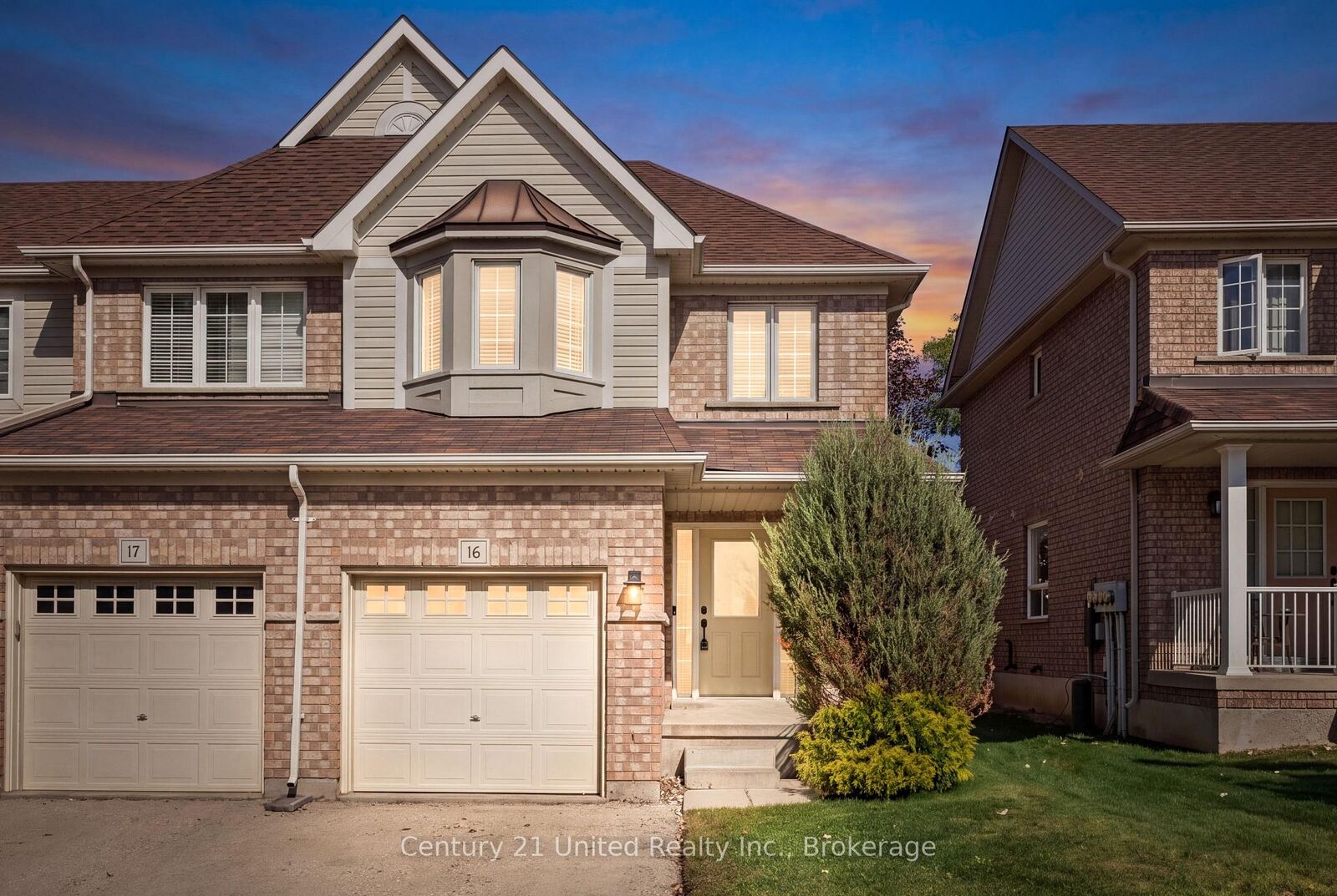 Property Photo: 1087 Ormond Drive 16 ON L1K 0E8