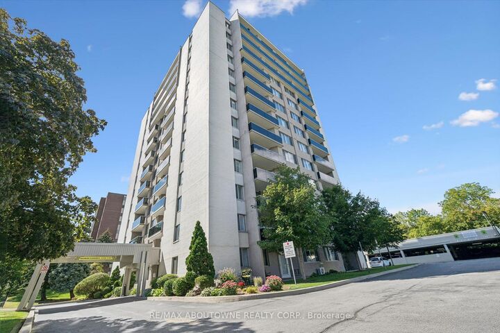 Photo de la propriété: 81 Millside Drive 1006 ON L9T 3X4