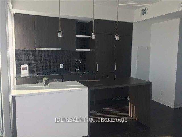 Property Photo:  88 Harbour Street 3007  ON M5J 0C3 