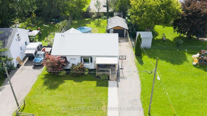 Property Photo:  205 Erie Street  ON N5R 2N7 