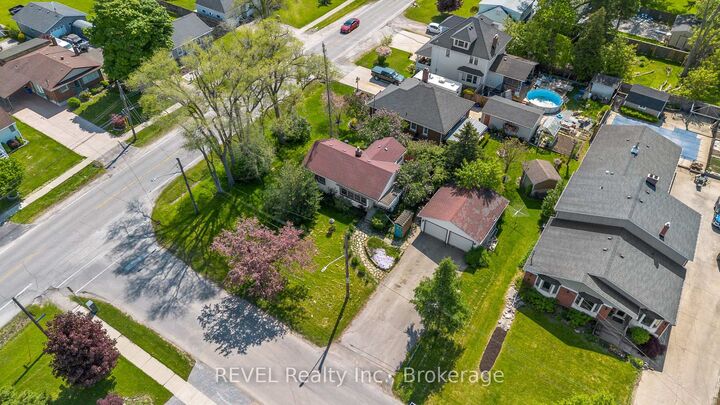 Property Photo: 7962 Booth Street ON L2H 1E8